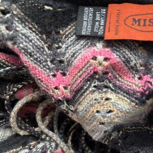 Missoni Wool  Scarf Pink, grey,  black, yellow  Chevron Zig Zag Long Fringe